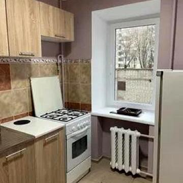 Плугова вул., 5