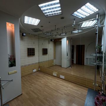 Маріупольська вул., 36