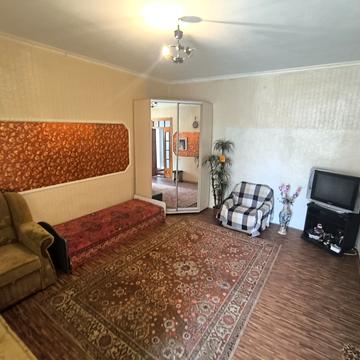 Михайлівська вул., 7