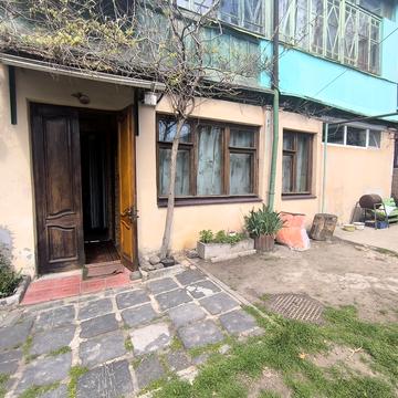 Михайлівська вул., 7