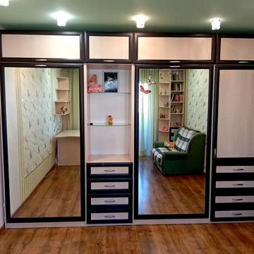 Червоної Калини просп. (Володимира Маяковського), 79