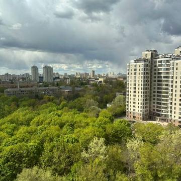Дегтярівська вул., 25-Е