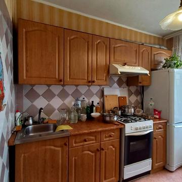 Бородинська вул., 16-18