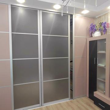 Шовкуненка вул., 8/20