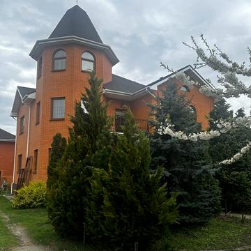 Івана Руденка вул., 17