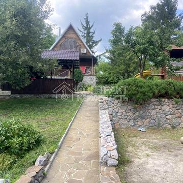 Полтавська вул.