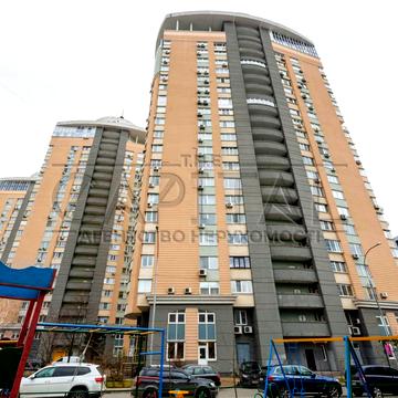 Раїси Окіпної вул., 10-Б