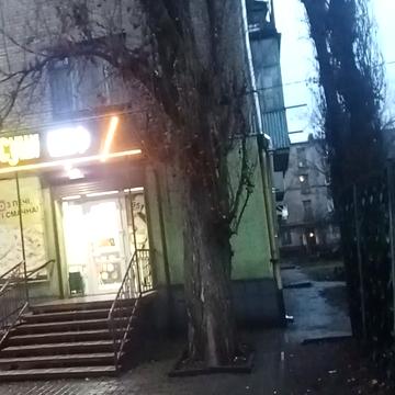 Південний просп., 27
