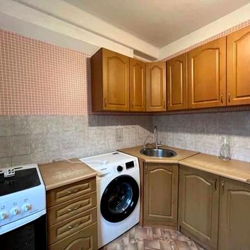 Оболонський просп., 37