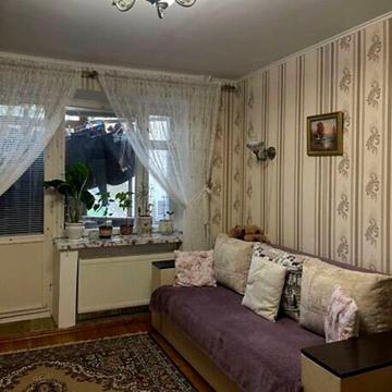 Космонавтів просп., 70
