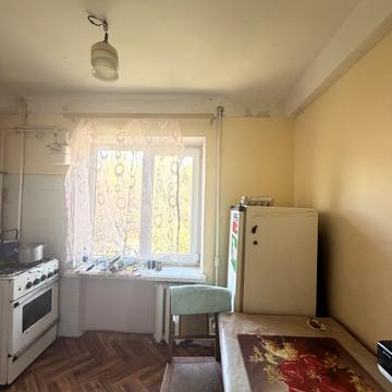 Михайла Грушевського вул., 8