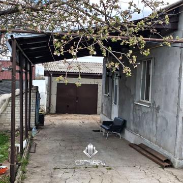 Молодіжна, 23