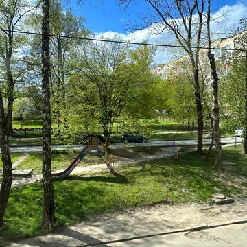Степана Бандери просп., 100