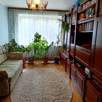 Леся Курбаса просп., 9