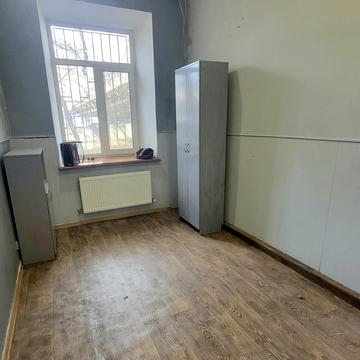 Велика Бердичівська вул., 27а