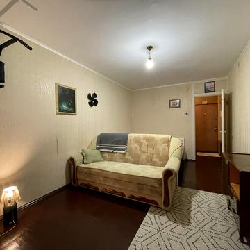 Оболонський просп., 18-Б
