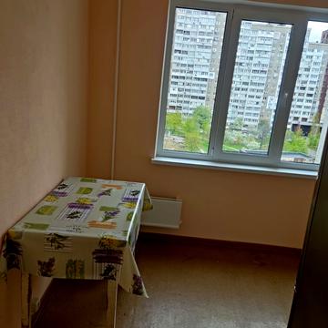 Академіка Заболотного вул., 42