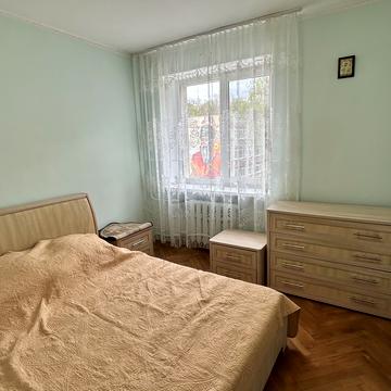 Гетьмана Івана Мазепи вул. (Топольна), 3