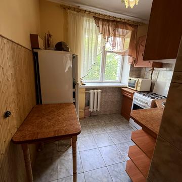 Тернопільська вул., 2а