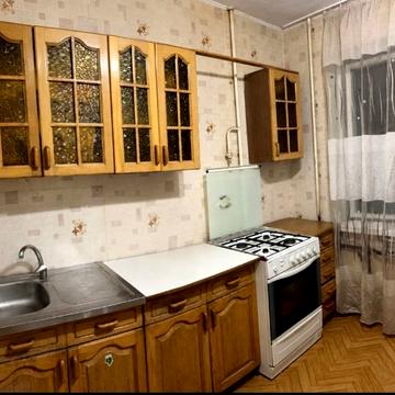 Софії Русової вул., 25
