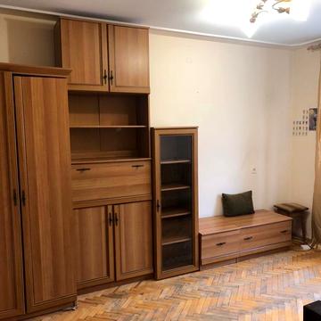 Івана Пулюя вул., 6