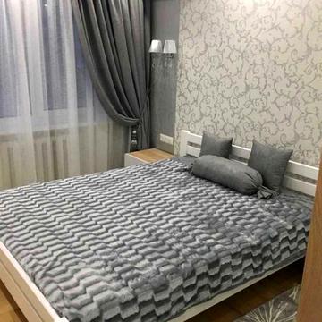 Мілютенка вул., 7