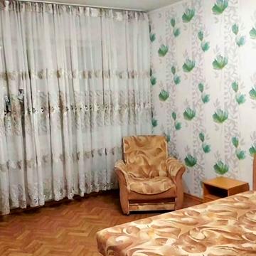 Велика Окружна вул., 1