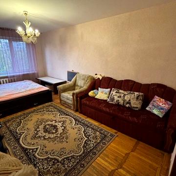Академіка Булаховського вул., 34-А