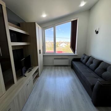 Євгена Чикаленка вул. (Матросова), 8а