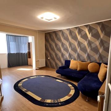 Незалежності вул., 10