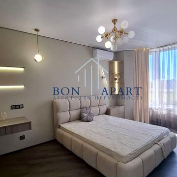 Мартинова просп., (вул. Боголюбова, 50)