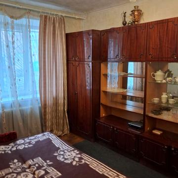 Вінстона Черчилля вул. (Червоноткацька), 30