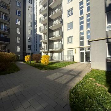 Малоголосківська вул., 28а