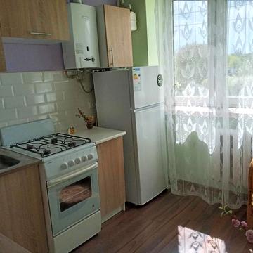 Кільцева вул., 8