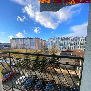 Володимира Івасюка вул., 19