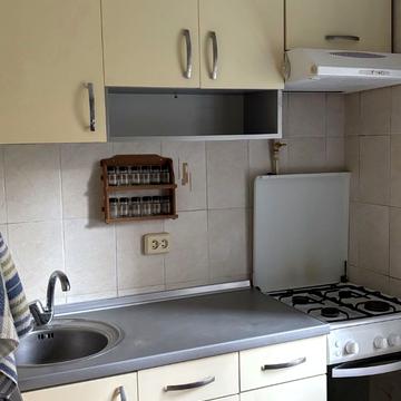 Червоної Калини просп. (Володимира Маяковського), 8-В