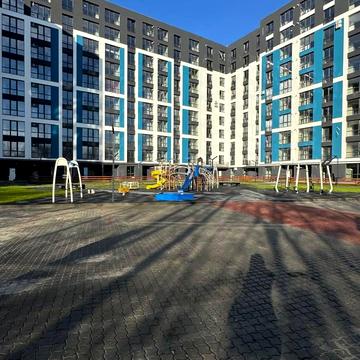 Олександра Довженка вул., (Будинок 16)