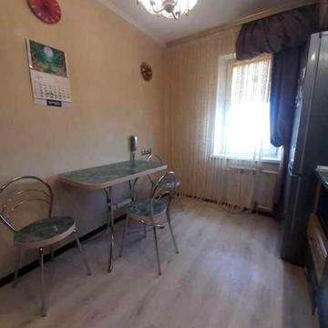 Драгоманова вул., 5