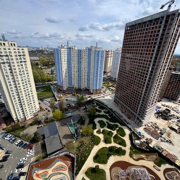 Академіка Заболотного вул., 1-А