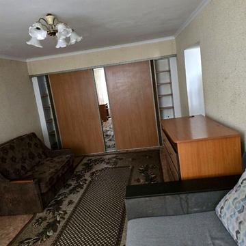 Тернопільська вул., 15