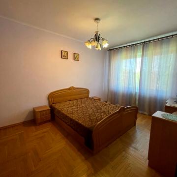 Андрія Мельника вул. (), 6а