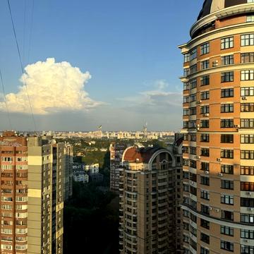 Старонаводницька вул., 4