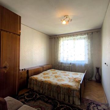 Зоряна вул., 5