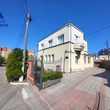 Короленка вул., 6