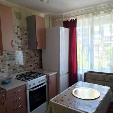 Євгена Патона вул., 4/2