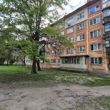 Празька вул., 27