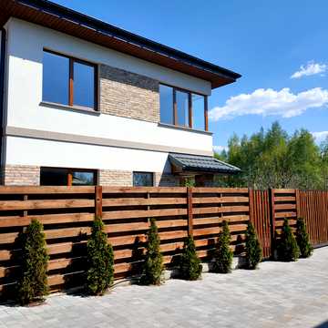 Козацька вул., 24
