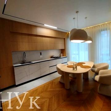 Іллі Мечникова вул., 16б