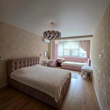 Тараса Шевченка бульв., 38