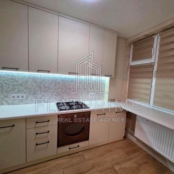 Тараса Шевченка бульв., 38